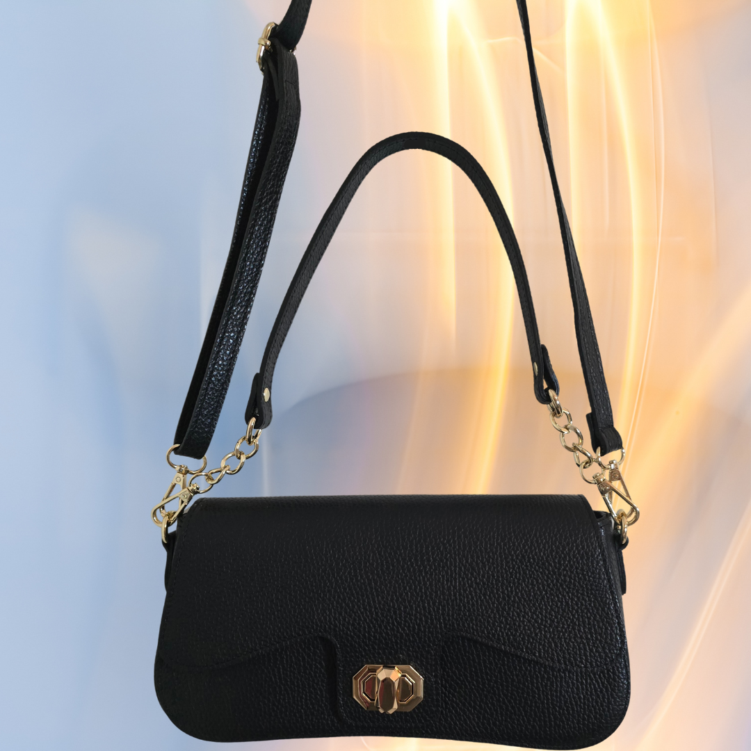 Leren schouder(hand) tas met gouden details ZWART.